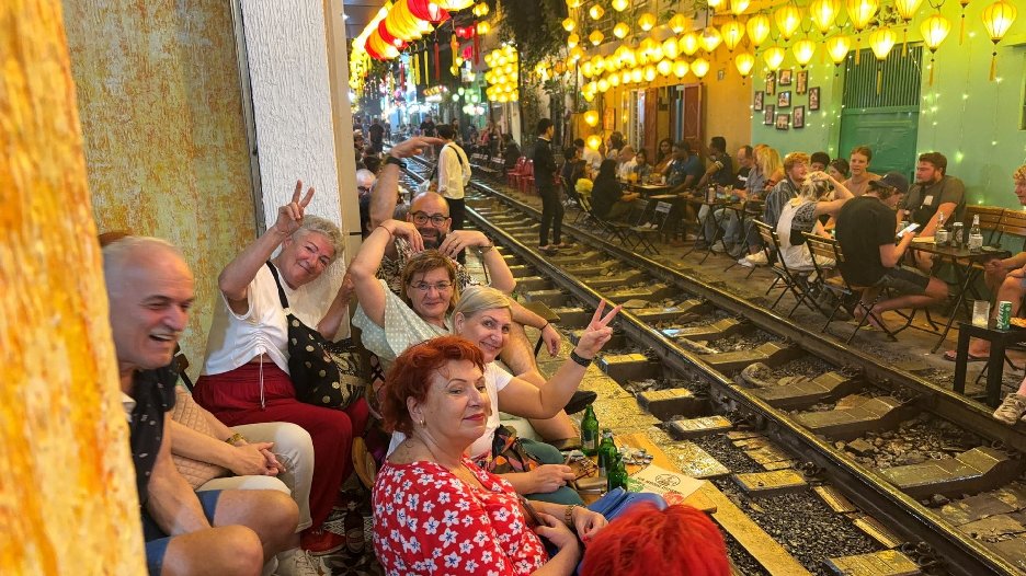 Luxury Vietnam Around Trip 14 Days/13 Nights