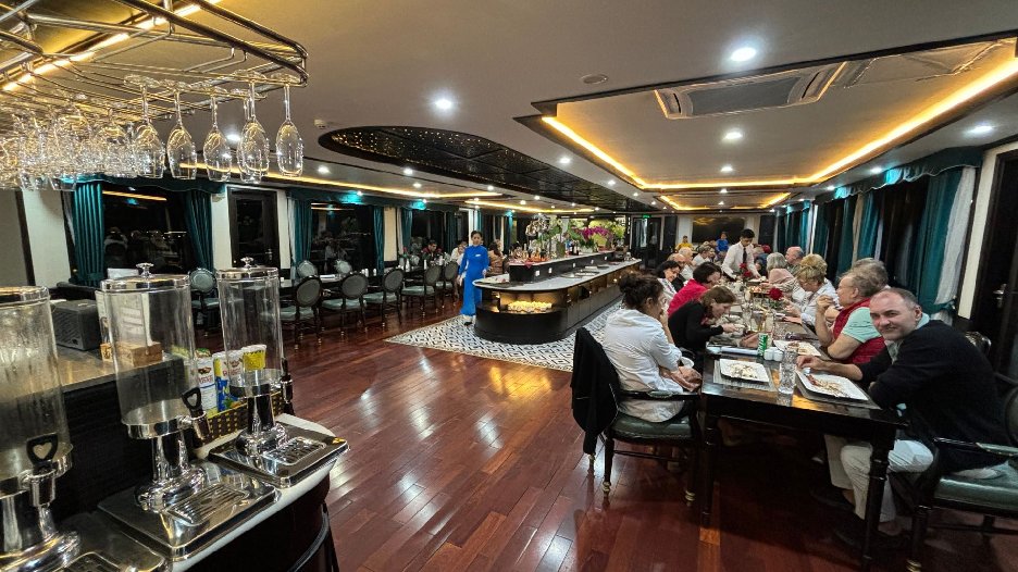 Luxury Vietnam Around Trip 14 Days/13 Nights