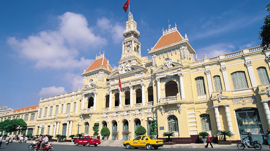 Classic Tour Vietnam 9 Days/ 8 Nights